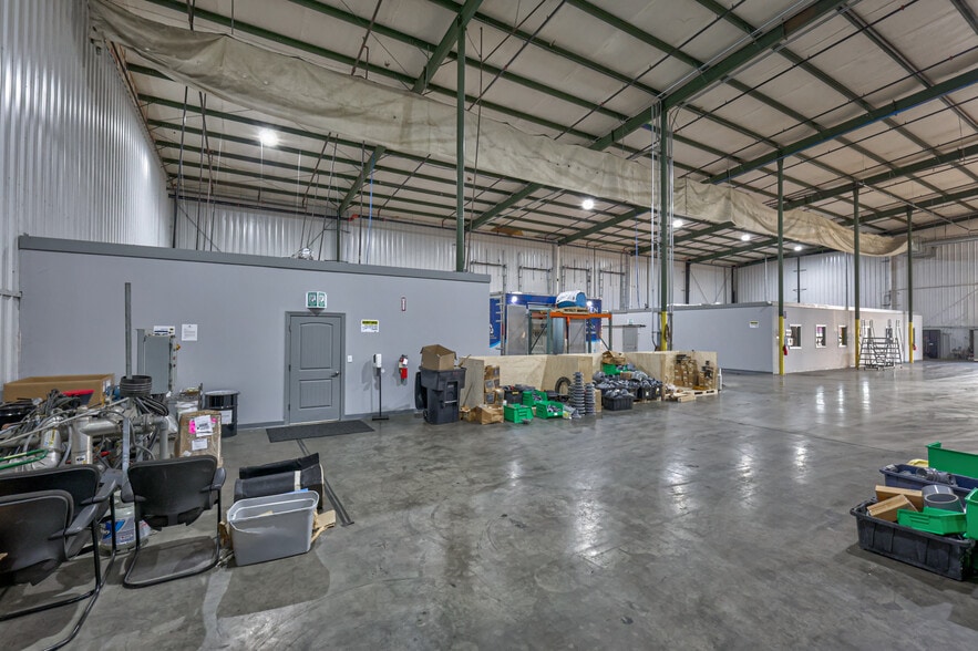 More Photos Of 831 Park Ave, Murfreesboro Manufacturing For Lease