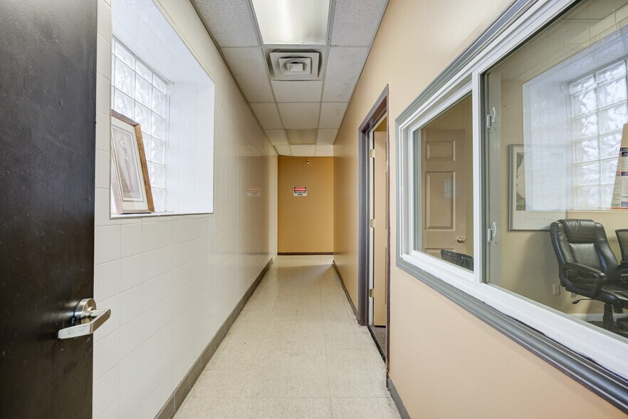 More Photos Of 19953 Conant St, Detroit Medical For Sale