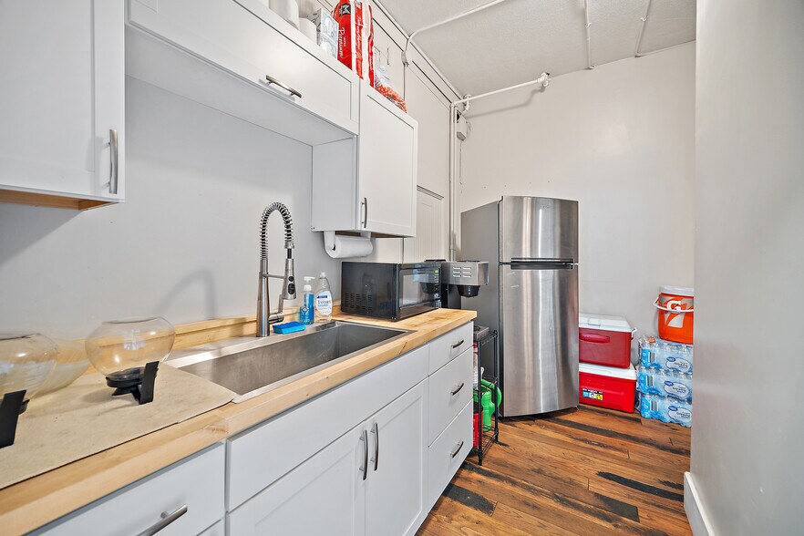 More Photos Of 1501 W Colorado Ave, Colorado Springs Storefront Retail Residential For Sale