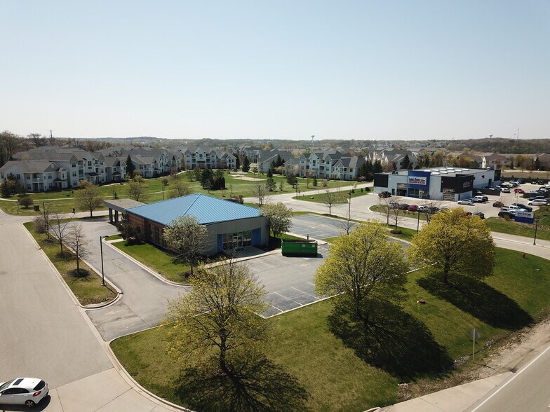 Primary Photo Of 1271 W Il Route 134, Round Lake Bank For Lease