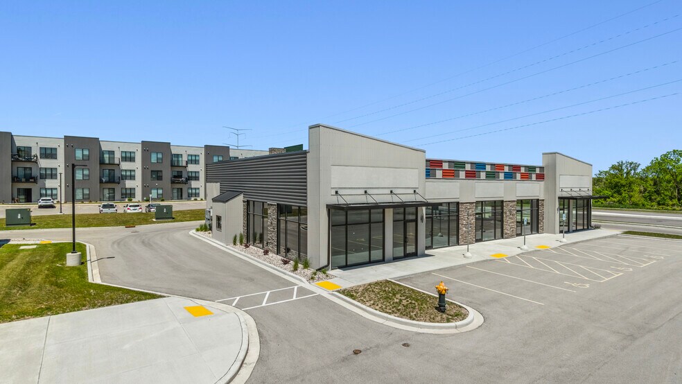 More Photos Of 2932 84th St, Sturtevant General Retail For Lease