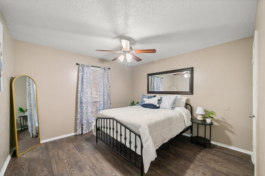 More Photos Of 3301 Providence Ave, Bryan Apartments For Sale