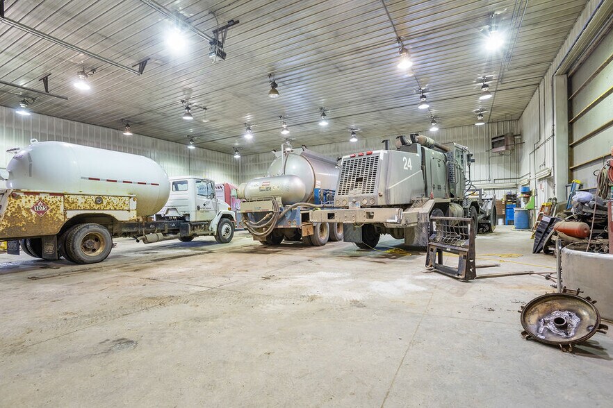 More Photos Of 50101 Highway 52 N, Kenmare Warehouse For Sale