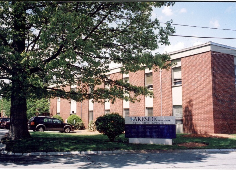 More Photos Of 607 North Ave, Wakefield Office For Lease