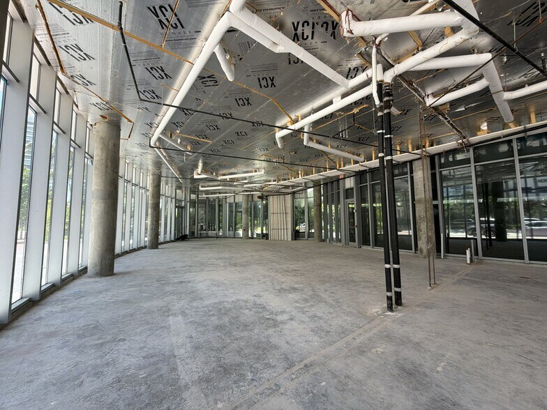 More Photos Of 1 Collins Ave, Miami Beach Apartments For Lease