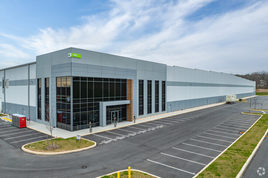 Primary Photo Of 250 Cloverleaf Rd, York Distribution For Lease