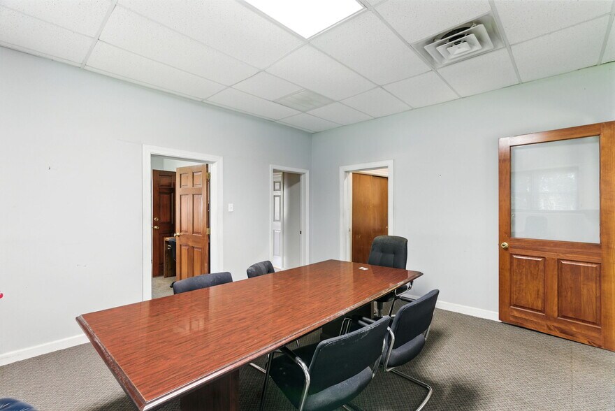 More Photos Of 208 N Main St, Prosperity Office Residential For Sale