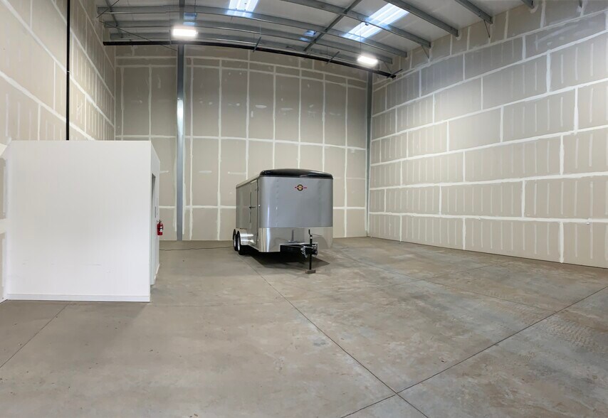 More Photos Of 2684 State Highway 32, Chico Warehouse For Lease