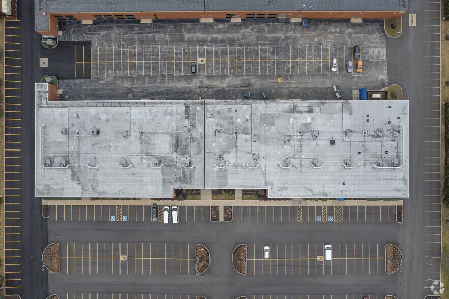 More Photos Of 7580 Northcliff Ave, Brooklyn Office For Lease