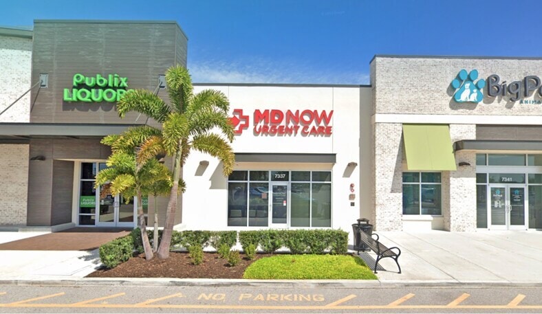 Primary Photo Of 7353 University Pky, Bradenton Supermarket For Lease