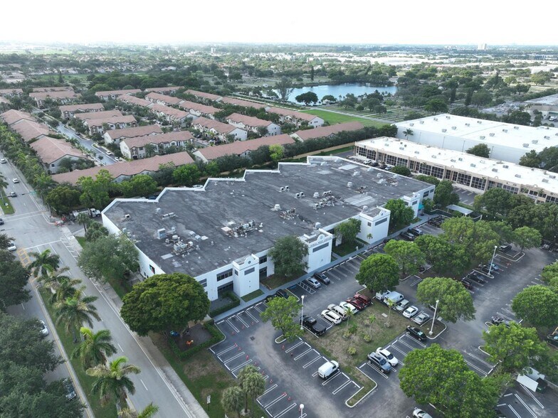 More Photos Of 10400 NW 33rd St, Miami Warehouse For Lease