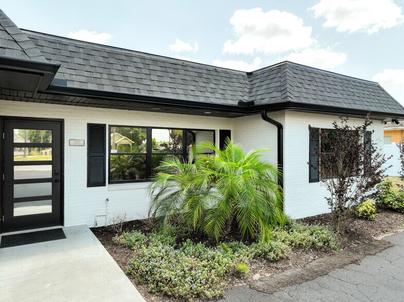 More Photos Of 285 S Central Ave, Umatilla Medical For Sale