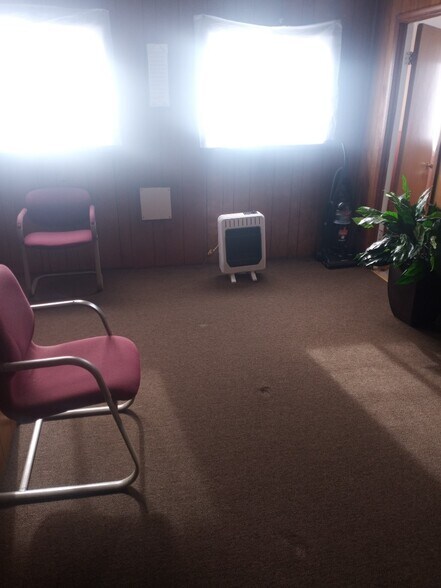 More Photos Of 8936 Greenfield Rd, Detroit Storefront For Sale