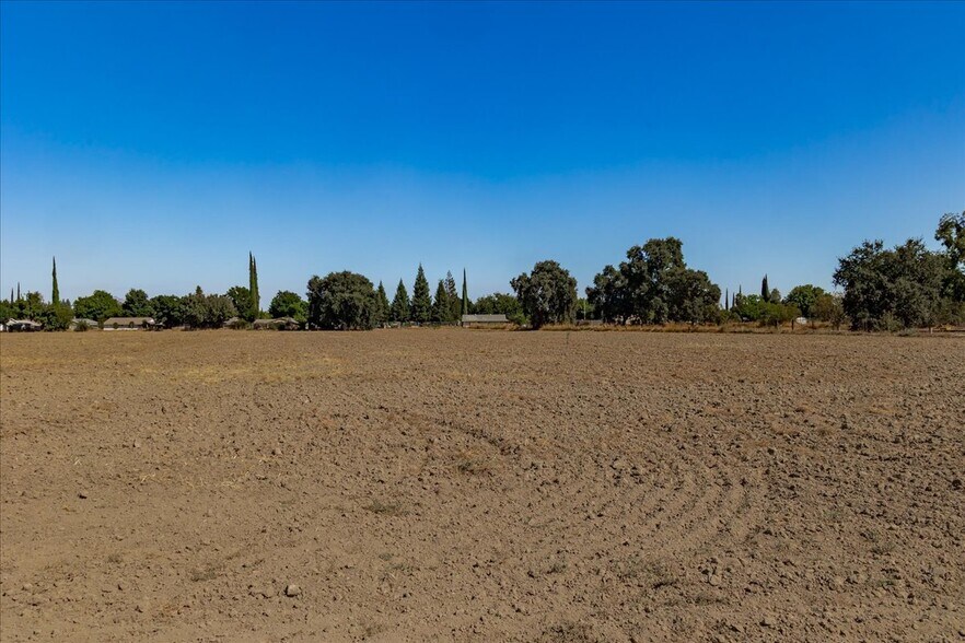 More Photos Of 1425 5th St, Colusa Land For Sale