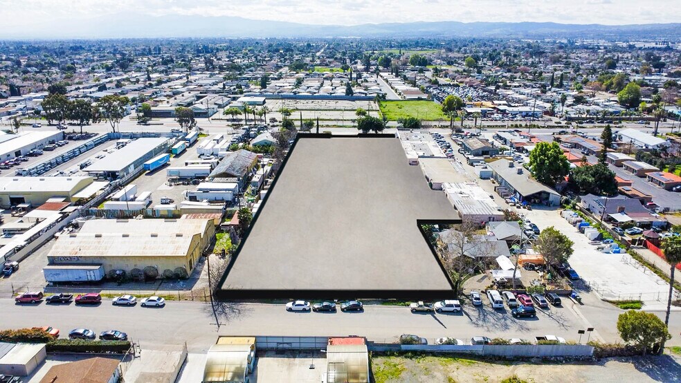 More Photos Of 4238 Mission Blvd, Montclair Land For Lease