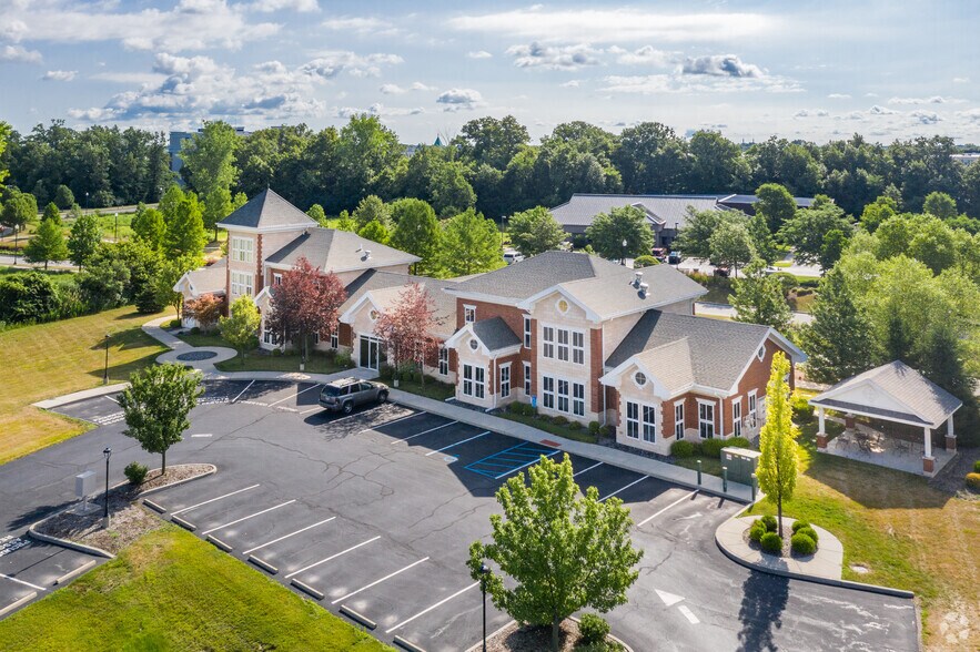 More Photos Of 2005-2035 Michael Owens Way, Perrysburg Office For Sale