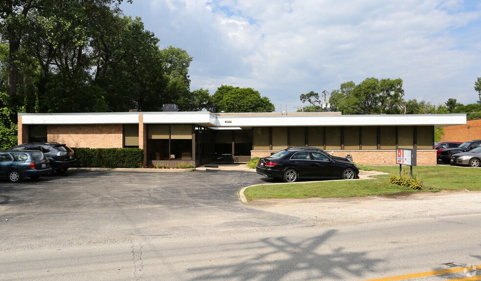More Photos Of 7050 N Lehigh Ave, Chicago Warehouse For Sale
