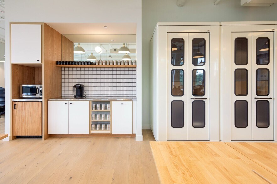 More Photos Of 800 N High St, Columbus Office Residential For Lease