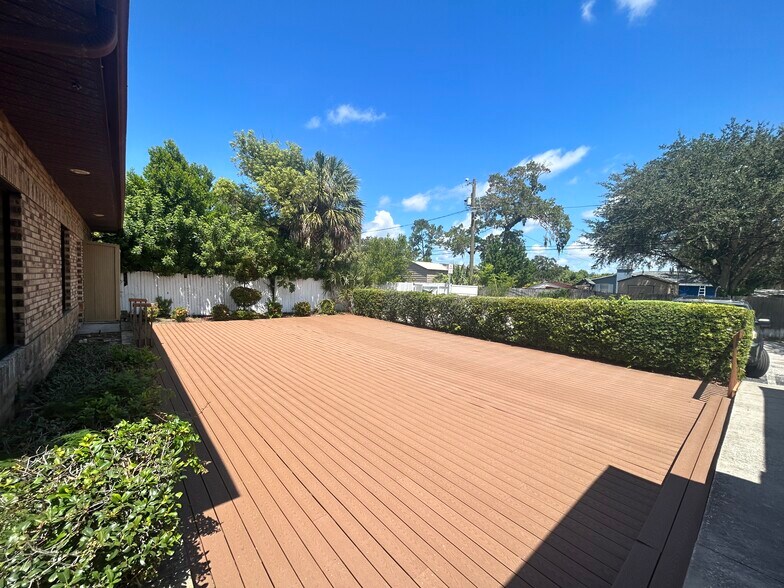 More Photos Of 5939 Virginia, New Port Richey Medical For Sale