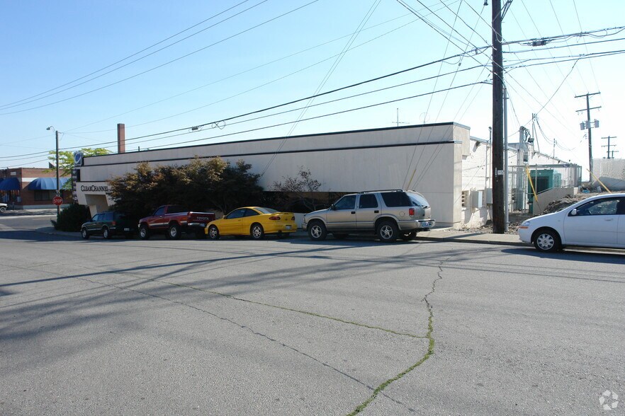 More Photos Of 808 E Sprague Ave, Spokane Movie Radio TVStudio For Lease