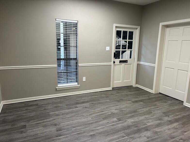 More Photos Of 5627 Superior Dr, Baton Rouge Office For Sale