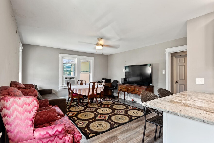 More Photos Of 95 Nutt Rd, Phoenixville Restaurant For Sale