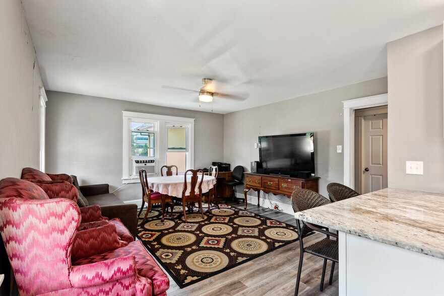 More Photos Of 95 Nutt Rd, Phoenixville Restaurant For Sale