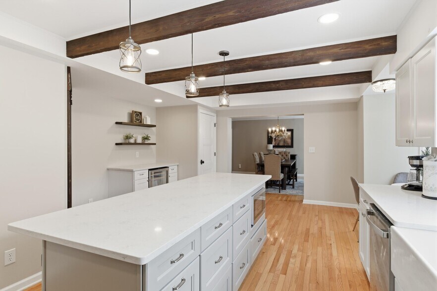More Photos Of 149 Union Ave, Saratoga Springs Hospitality For Sale
