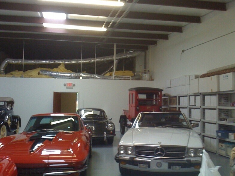 More Photos Of 6065 Parkway North Dr, Cumming Distribution For Sale