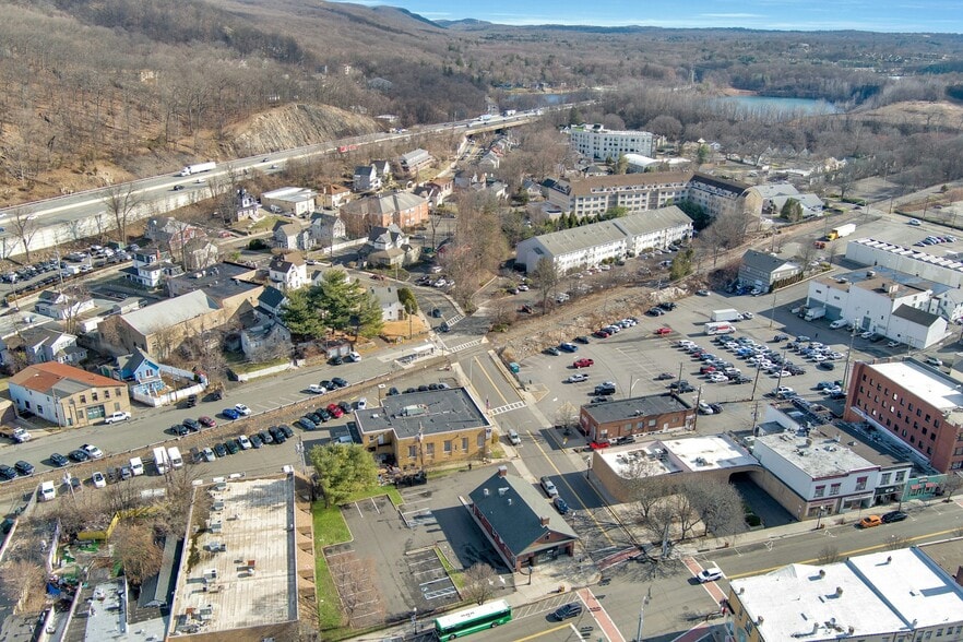 More Photos Of 50 Lafayette Ave, Suffern Freestanding For Sale