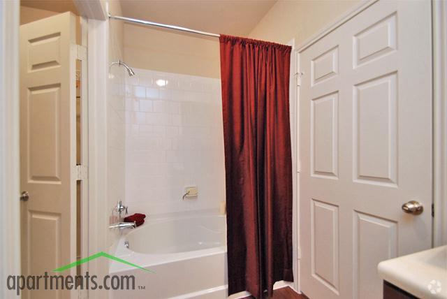 More Photos Of Mooreview Pky @ Loudoun County Pky, Ashburn Unknown For Lease