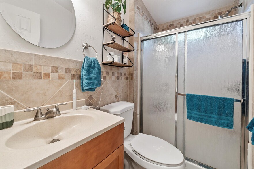 More Photos Of 706 N Old Hwy 77, Mammoth Restaurant For Sale