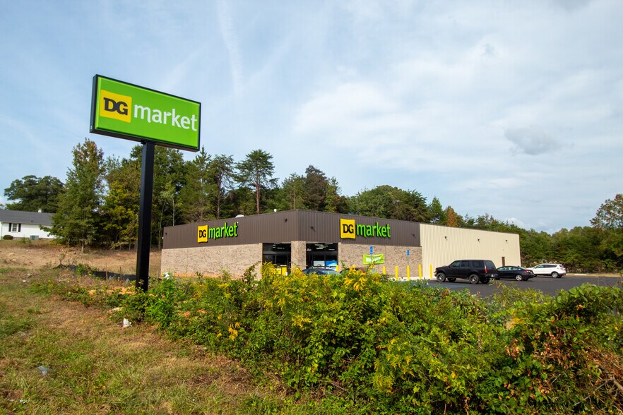 More Photos Of 4682 U S Highway 29, Blairs Storefront For Sale