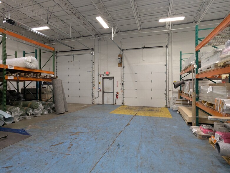 More Photos Of 375 Patricia Dr, Warminster Township Warehouse For Lease