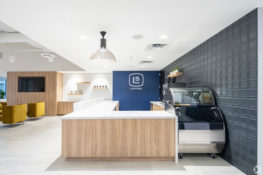 More Photos Of 12377 Merit Dr, Dallas Office For Lease