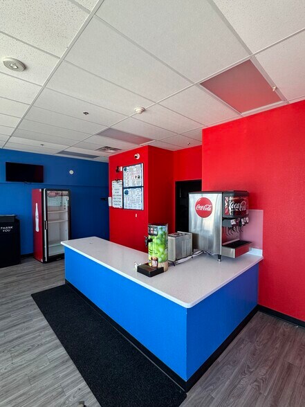 More Photos Of 19423 N R H Johnson Blvd, Sun City West General Retail For Lease