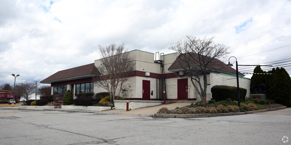 More Photos Of 6447 Baltimore National Pike, Baltimore Fast Food For Lease