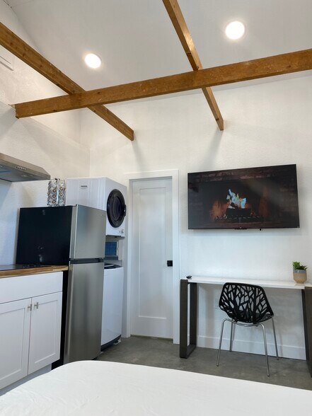 More Photos Of 99 Bartlett St, Reno Apartments For Sale