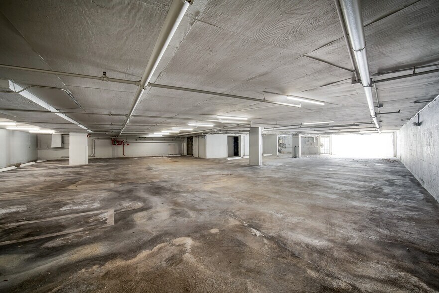 More Photos Of 2424 S Dixie Hwy, Coconut Grove Loft Creative Space For Sale