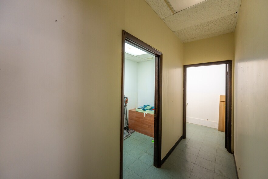 More Photos Of 0 E Main St, Huntingdon Storefront For Sale