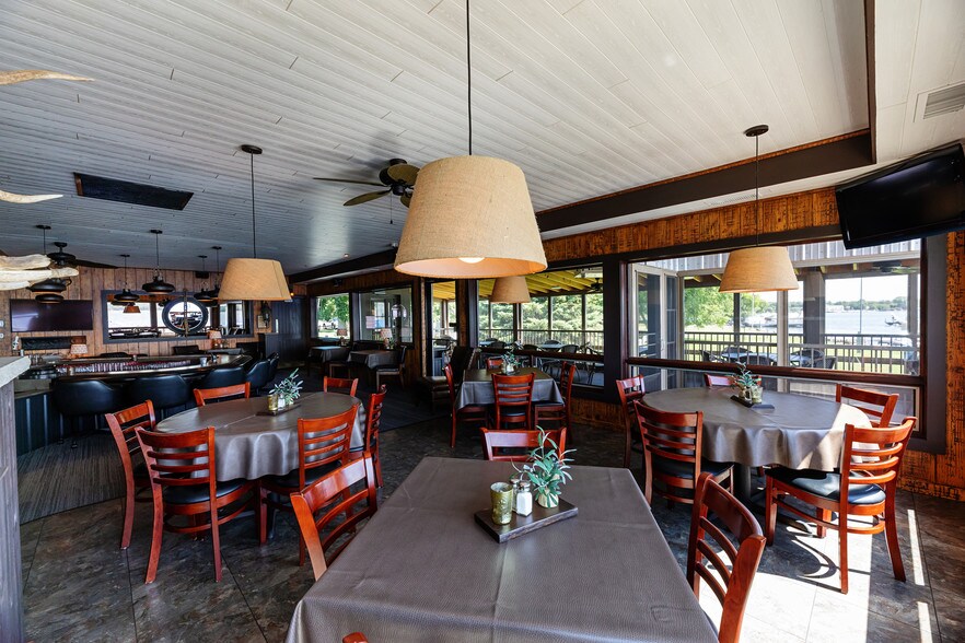 More Photos Of 380 S Lawson Dr, Green Lake Restaurant For Sale