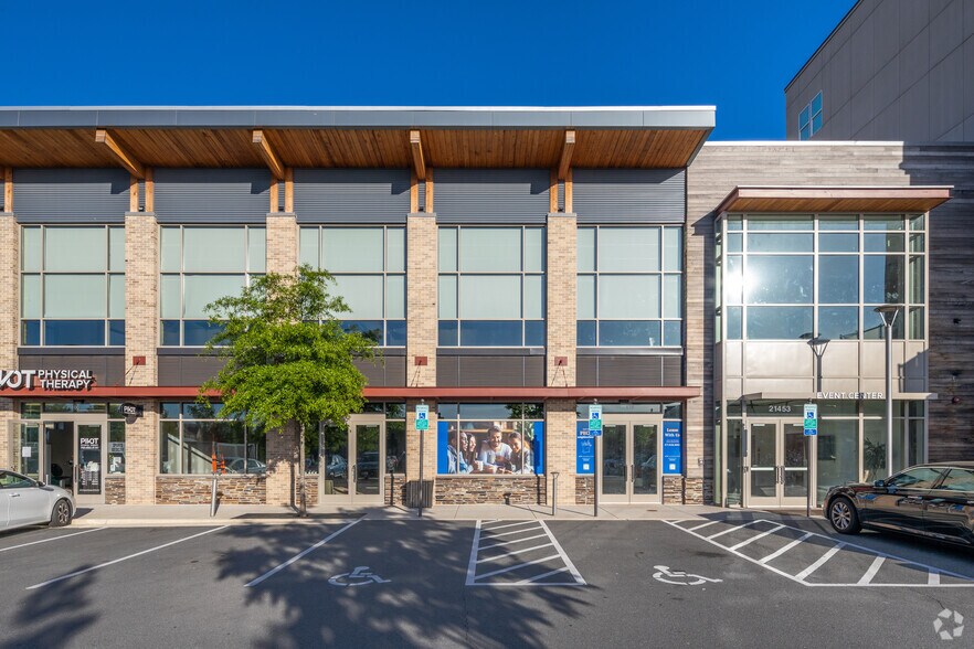 More Photos Of 21435 Epicerie Plz, Sterling Unknown For Lease