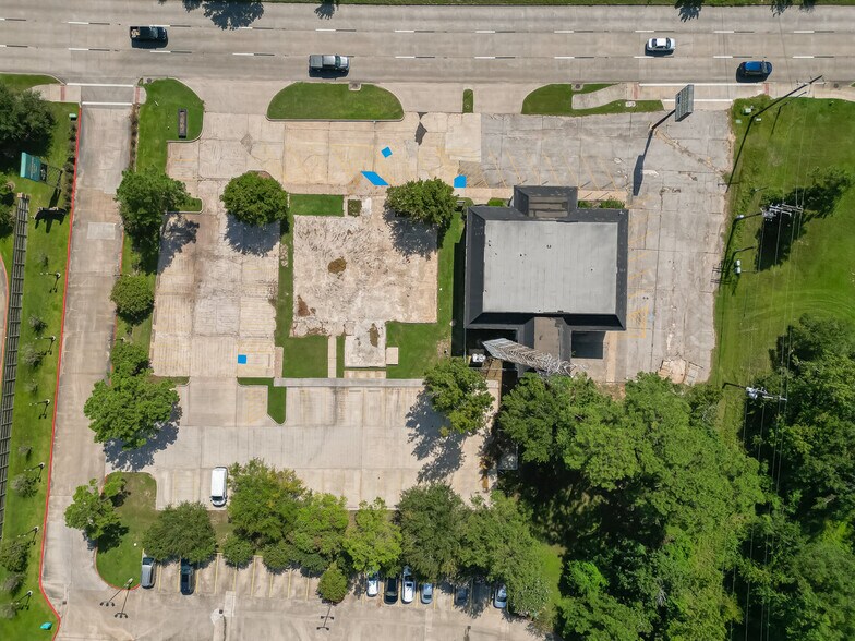 More Photos Of 29811 I-45, The Woodlands Land For Sale