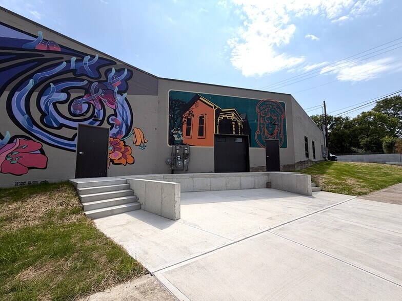 More Photos Of 735 Wayne Ave, Dayton Storefront Retail Office For Lease