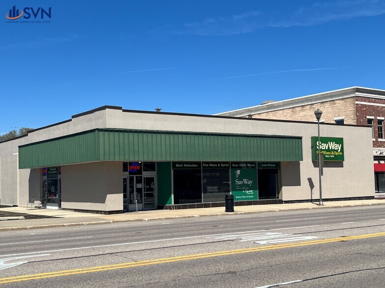Primary Photo Of 515 W State St, Geneva Freestanding For Sale