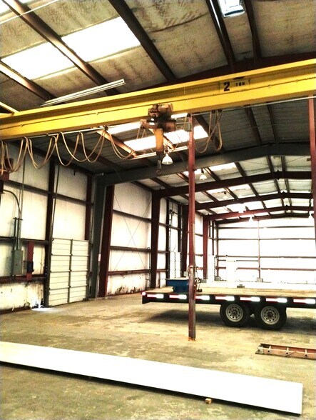More Photos Of 221 Expressway 83, La Feria Industrial For Lease