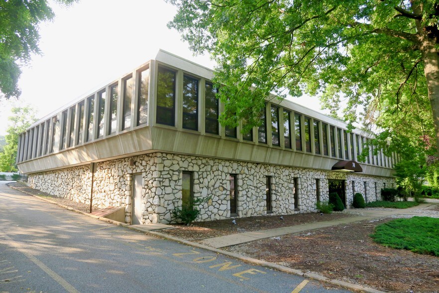 Primary Photo Of 74 Pascack Rd, Park Ridge Medical For Lease