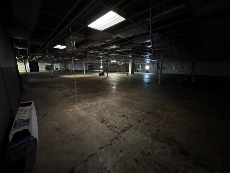 More Photos Of 1201 Cumberland Ave, West Lafayette Office For Lease