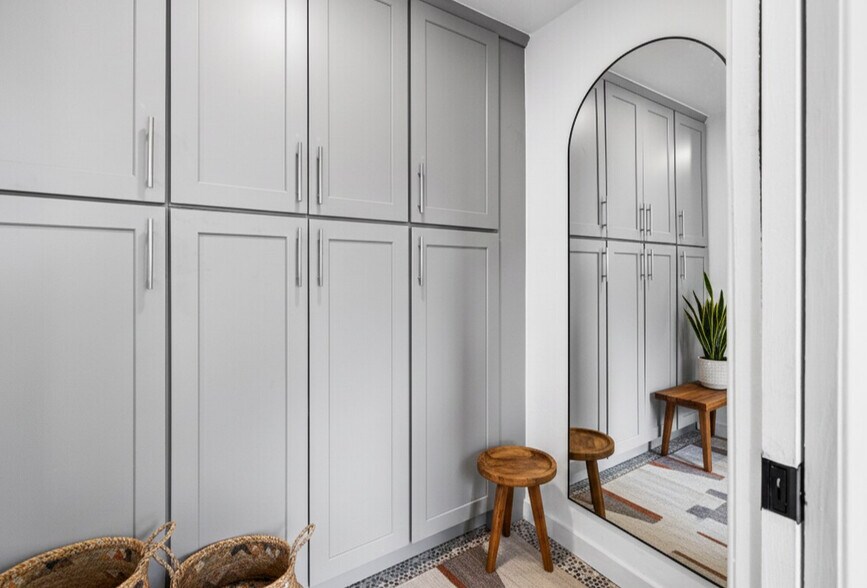 More Photos Of 3055 Future St, Los Angeles Apartments For Sale