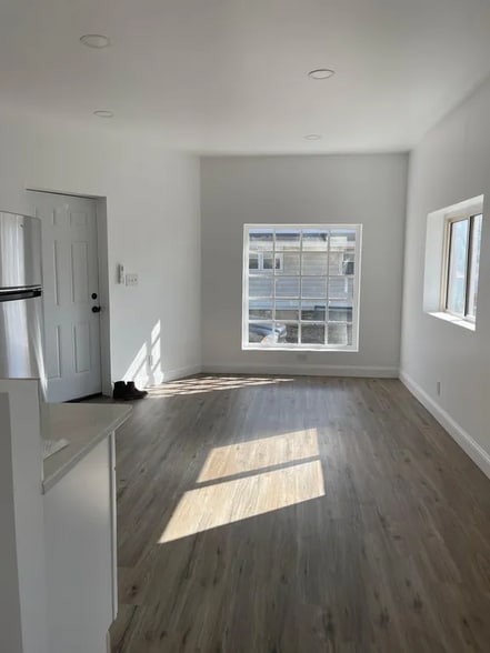 More Photos Of 110 Beloit Ave, Audubon Apartments For Sale